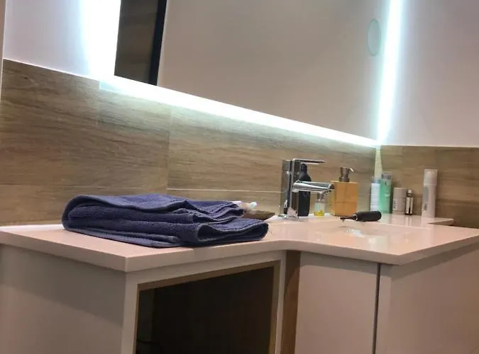 Apartment Small Lux Beachcity Close To Metro Bilbao